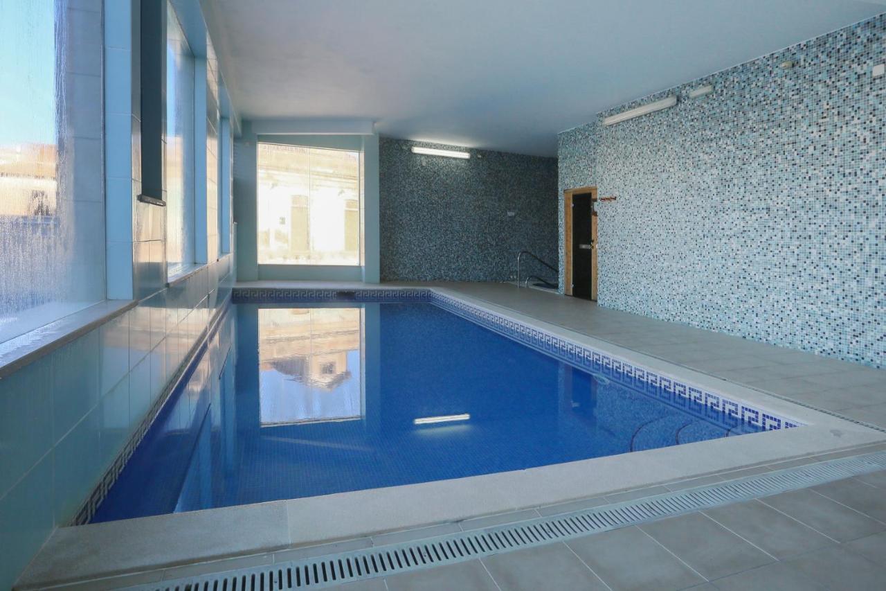 Apartment 3 Bedroom With Indoor Pool