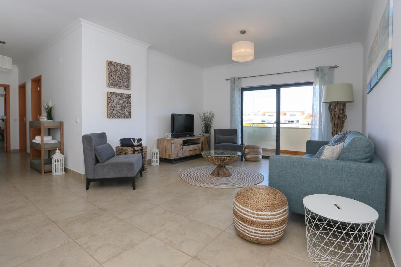 Apartment 3 Bedroom With Indoor Pool *
