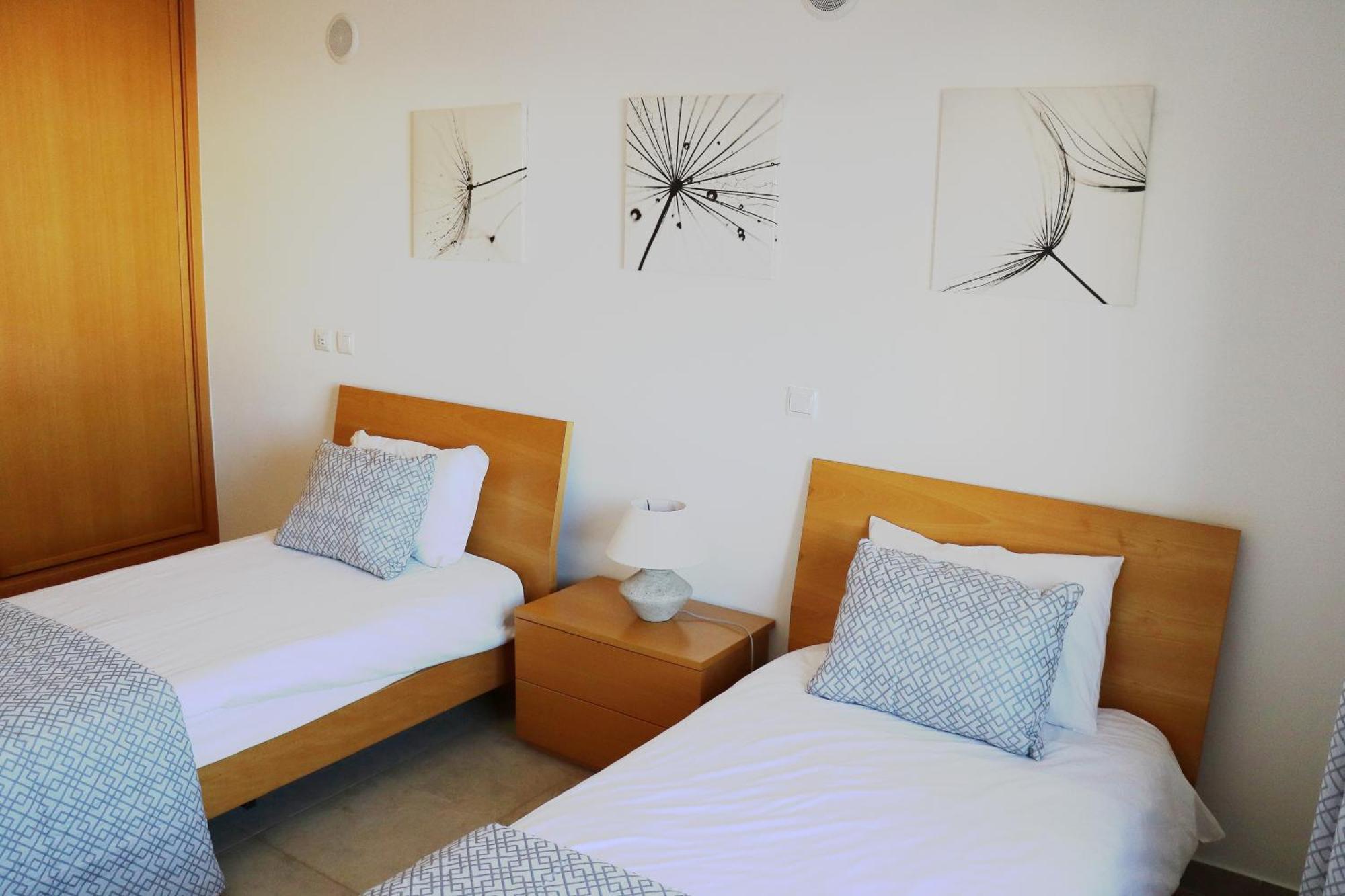 3 Bedroom With Indoor Pool Apartment *